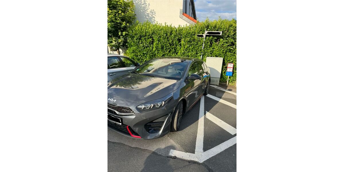 Kia pro ceed / ProCeed 91.000 km 24.500 &euro; Düren 52351