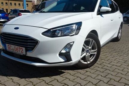 Ford Focus 89.572 km 12.990 € Oberlungwitz 09353