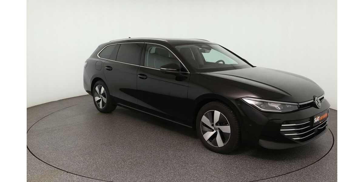 VW Passat 30.728 km 34.440 &euro; Garching 85748