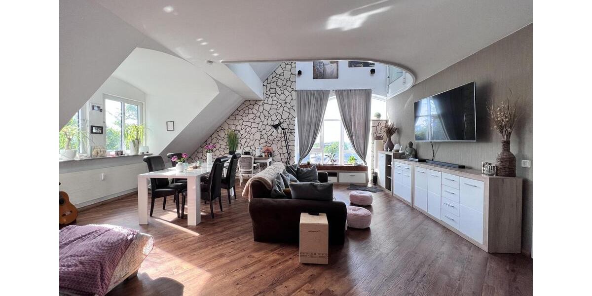Maisonettenwohnung Neuhaus am Rennweg - 6.5 Zimmer, 270 m&sup2;, 1.198&euro; | Angebot:26201163