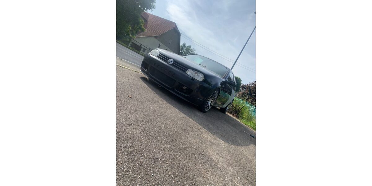 VW Golf 208.000 km 3.499 &euro; Bad Wurzach 88410