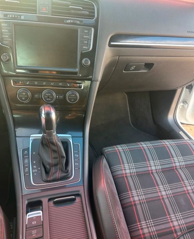 VW Golf 190.000 km 12.500 € Soltau 29614