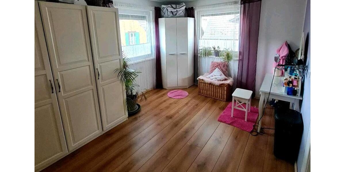 Einfamilienhaus Friesenheim - 6 Zimmer, 120 m&sup2;, 330.000&euro; | Angebot:27050180