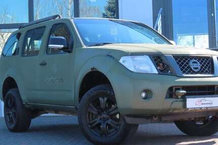 Nissan Pathfinder 180.071 km 13.900 &euro; Neuss 41469