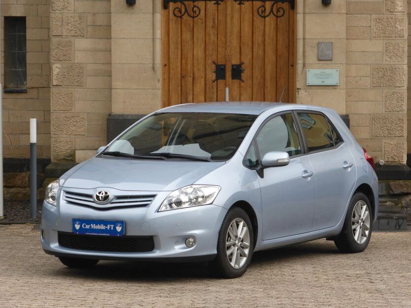 Toyota Auris 59.000 km 10.950 € Bad Breisig 53498