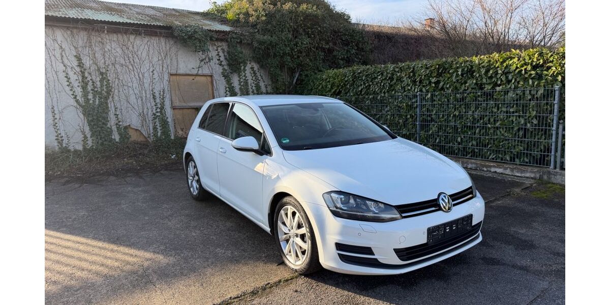 VW Golf 144.000 km 11.999 &euro; Achern 77855