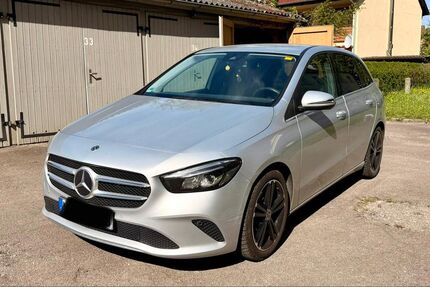 Mercedes-Benz B 180 194.027 km 7.900 &euro; Bad Windsheim 91438