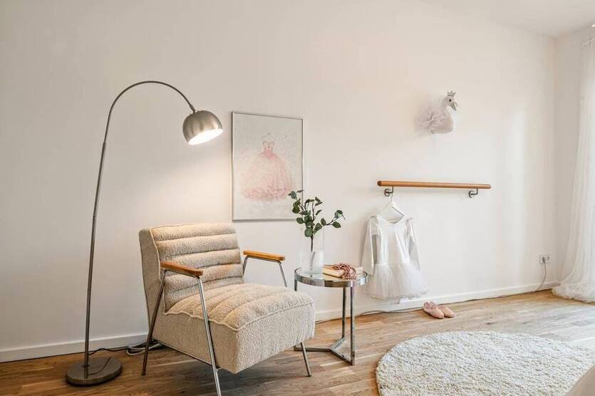 3 Zimmer-Wohnung mit eigenem Garten, Einbauküche und Tiefgaragenstellplatz