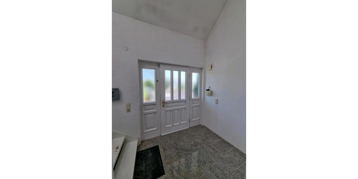 Einfamilienhaus Obersulm - 7 Zimmer, 207 m&sup2;, 550.000&euro; | Angebot:24836768