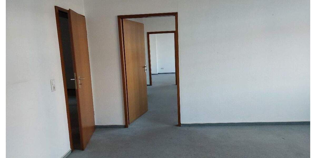 Gewerbeobjekt Saarbrücken St Johann - 5 Zimmer, 120 m&sup2;, 990&euro; | Angebot:26451046