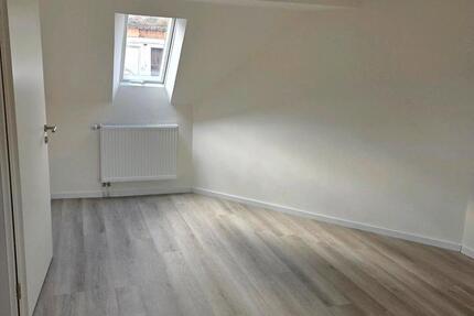 Wohnung Reutlingen - 4 Zimmer, 85 m&sup2;, 1.200&euro; | Angebot:25446936