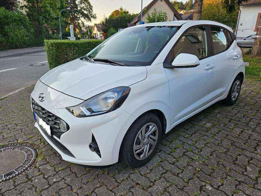 i10