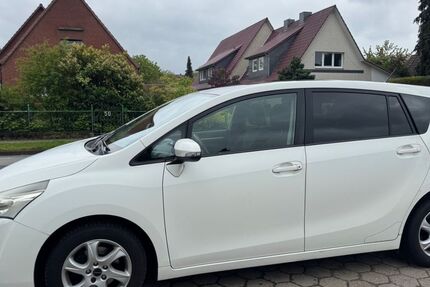 Toyota Verso 215.000 km 7.300 &euro; Stelle 21435