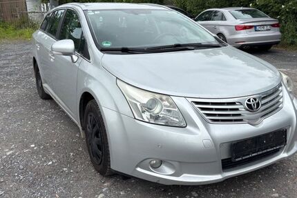 Toyota Avensis 357.000 km 3.299 &euro; Eschhofen/Limburg 65552