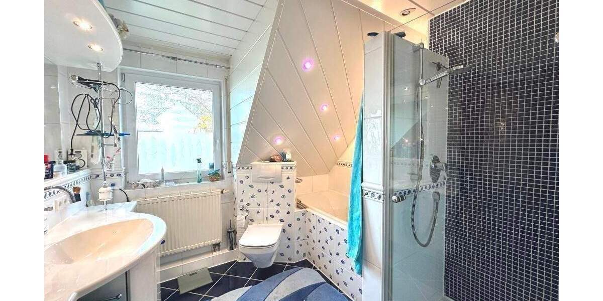 Reihenmittelhaus Langenargen - 4 Zimmer, 136 m&sup2;, 1.950&euro; | Angebot:25262031