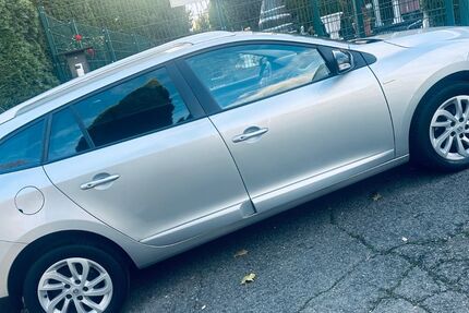 Renault Megane 107.000 km 5.999 € Gotha 99867