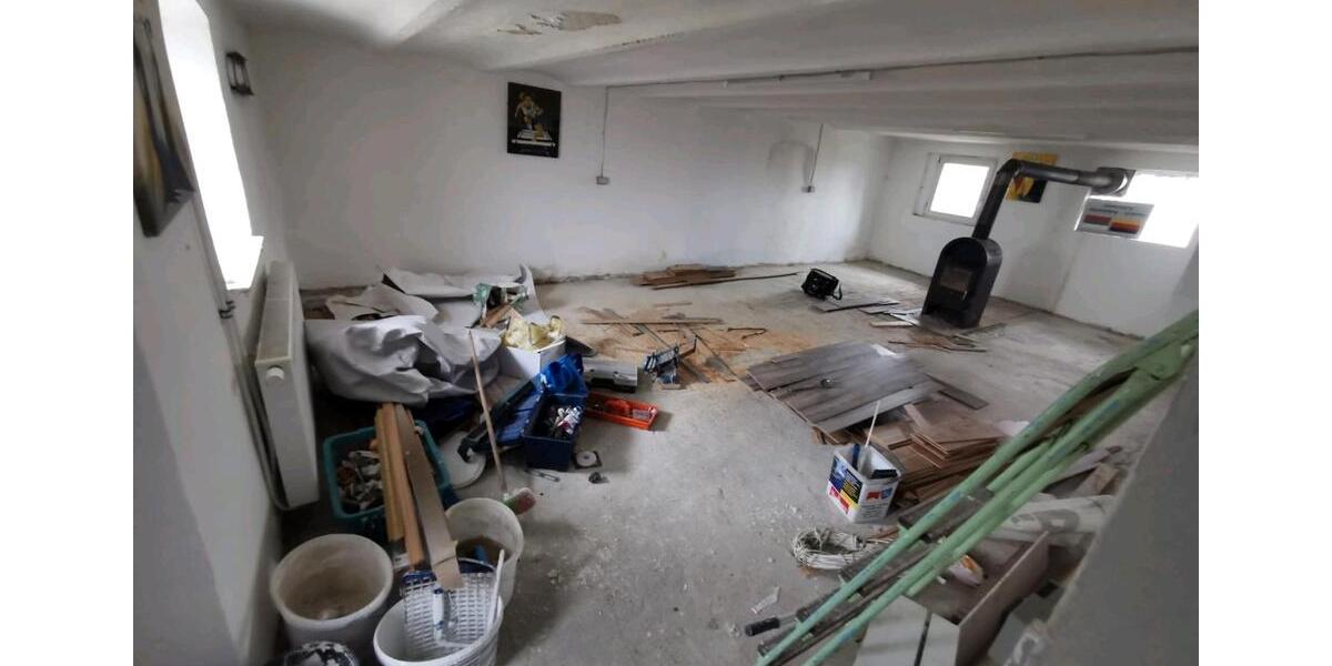 Etagenwohnung Rennerod - 5 Zimmer, 160 m&sup2;, 130.000&euro; | Angebot:26751747