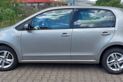 Seat Mii 27.700 km 8.100 &euro; Berlin 12555