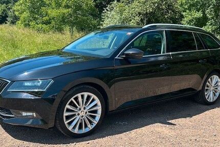 Skoda Superb 119.685 km 20.499 € Eppstein 65817