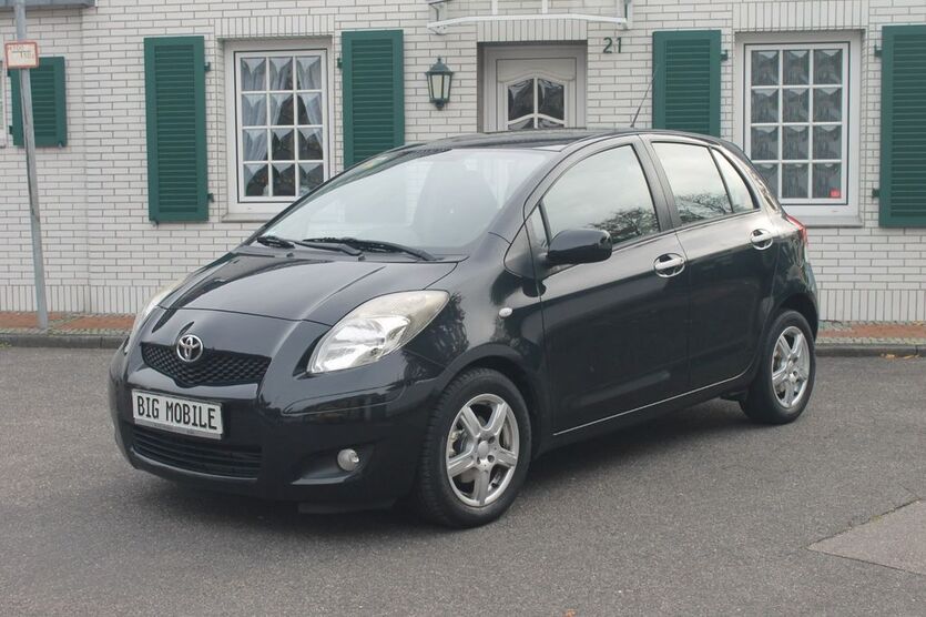 Toyota Yaris 160.000 km 4.750 € Köln 50739