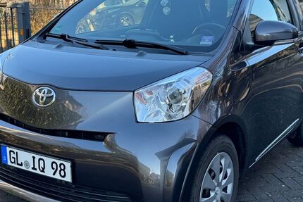 Toyota IQ 60.819 km 8.900 &euro; Bergisch Gladbach 51429