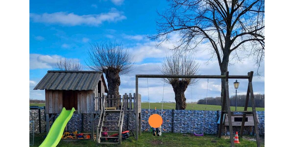 Einfamilienhaus in ruhiger Lage mit großem Grundstück 7 zimmer