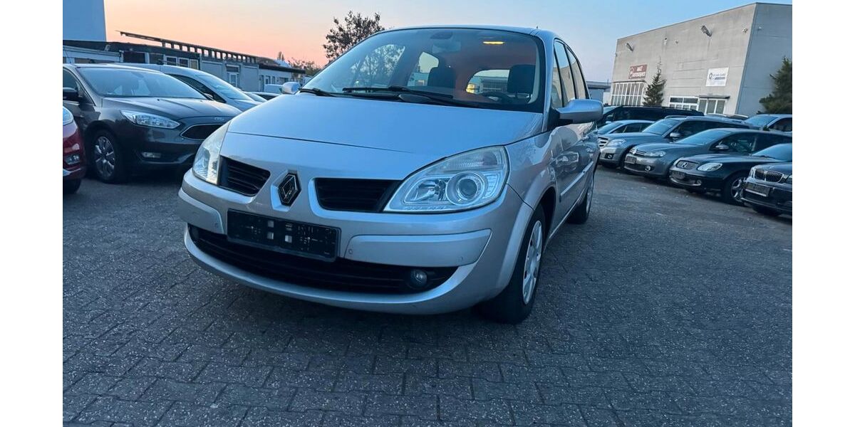 Renault Scenic 68.265 km 4.499 &euro; Bonn 53227
