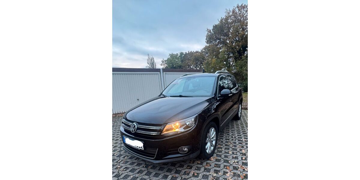 VW Tiguan 180.000 km 10.200 &euro; Hückelhoven 41836