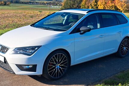 Seat Leon 246.307 km 8.490 &euro; Bad Staffelstein 96231