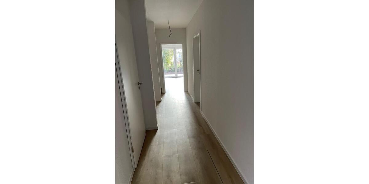 Reihenhaus Lingen (Ems) Damaschke - 3 Zimmer, 120 m&sup2;, 1.200&euro; | Angebot:25301736