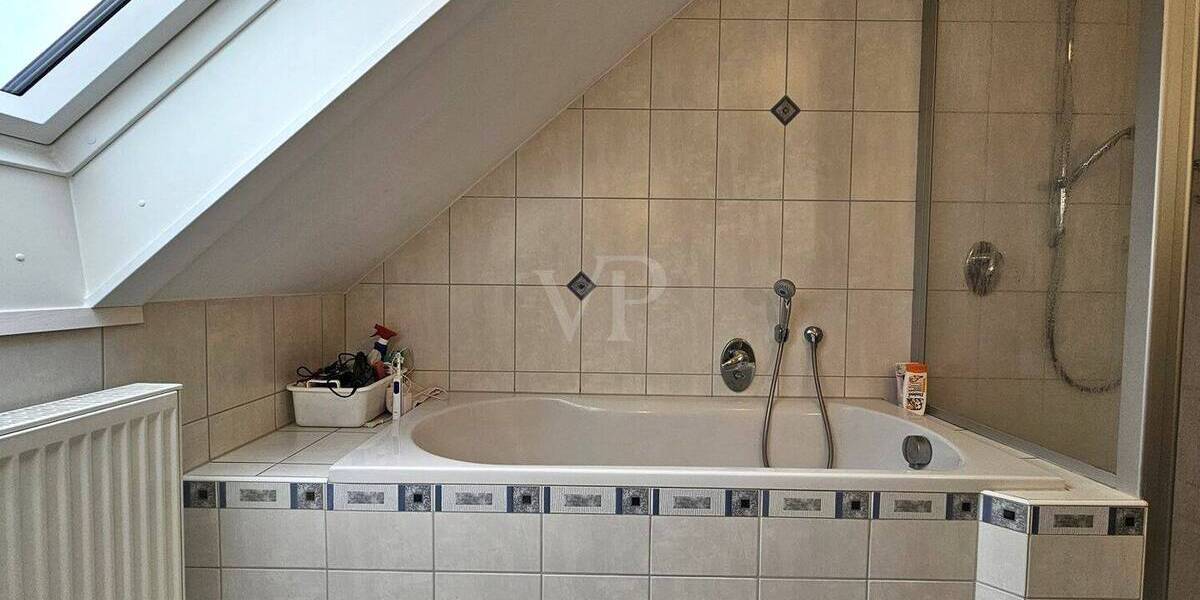 Doppelhaushälfte Ansbach - 8 Zimmer, 150 m&sup2;, 469.000&euro; | Angebot:26106506