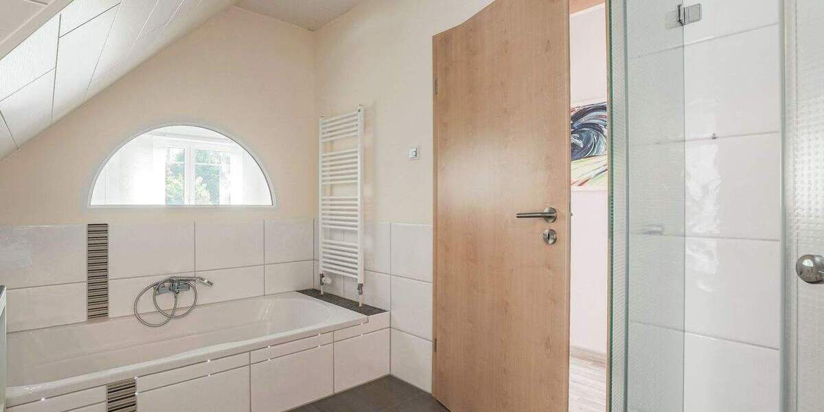 Einfamilienhaus Much / Niederheimbach Niederheimbach - 6 Zimmer, 224 m&sup2;, 1.100.000&euro; | Angebot:25317830