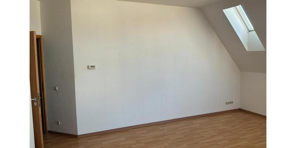 Dachgeschoßwohnung Leipzig Altwest - 3 Zimmer, 99 m&sup2;, 1.050&euro; | Angebot:26490345