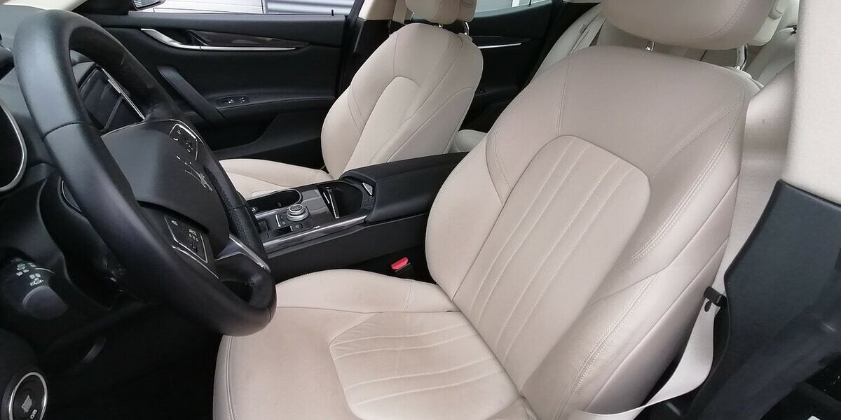Maserati Ghibli 3.0 D Leder Klimaautomatik Leder BI-XENON 39.900 km 42.499 &euro; Landau 76829