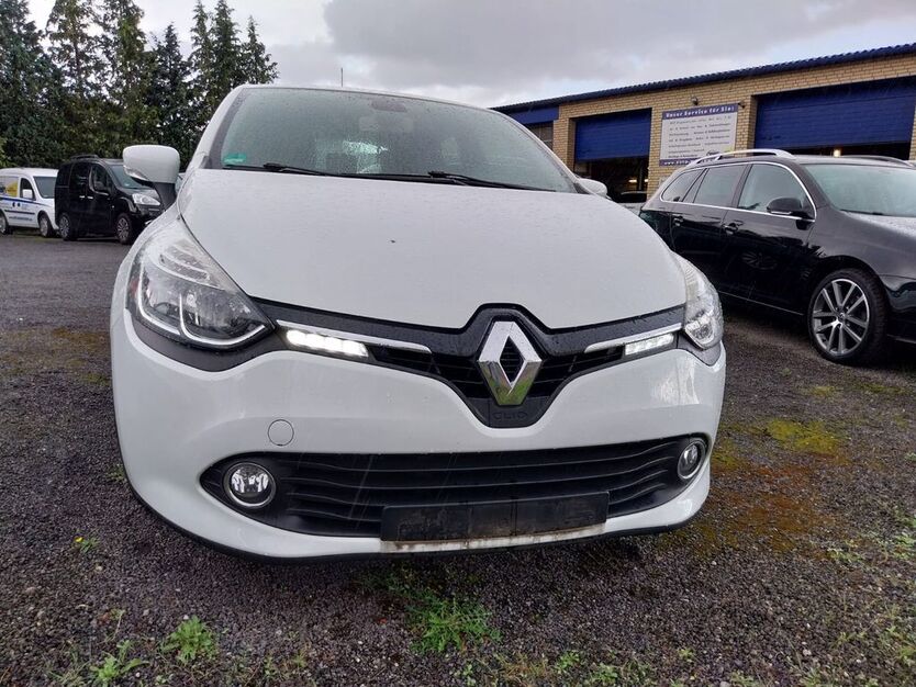 Renault Clio 85.990 km 11.500 € Cloppenburg 49661