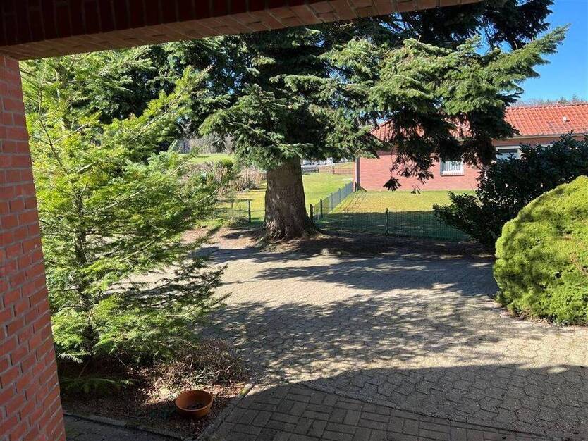 Ideal für Handwerker! Wohnhaus in toller Lage mit 1.692 m² Grundstück