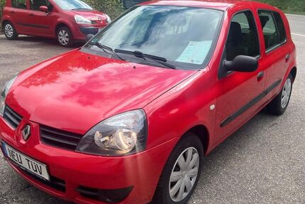 Renault Clio 86.000 km 3.300 &euro; Sankt Blasien 79837