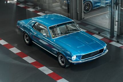 Ford Mustang 6.500 km 40.890 &euro; Köln 50829