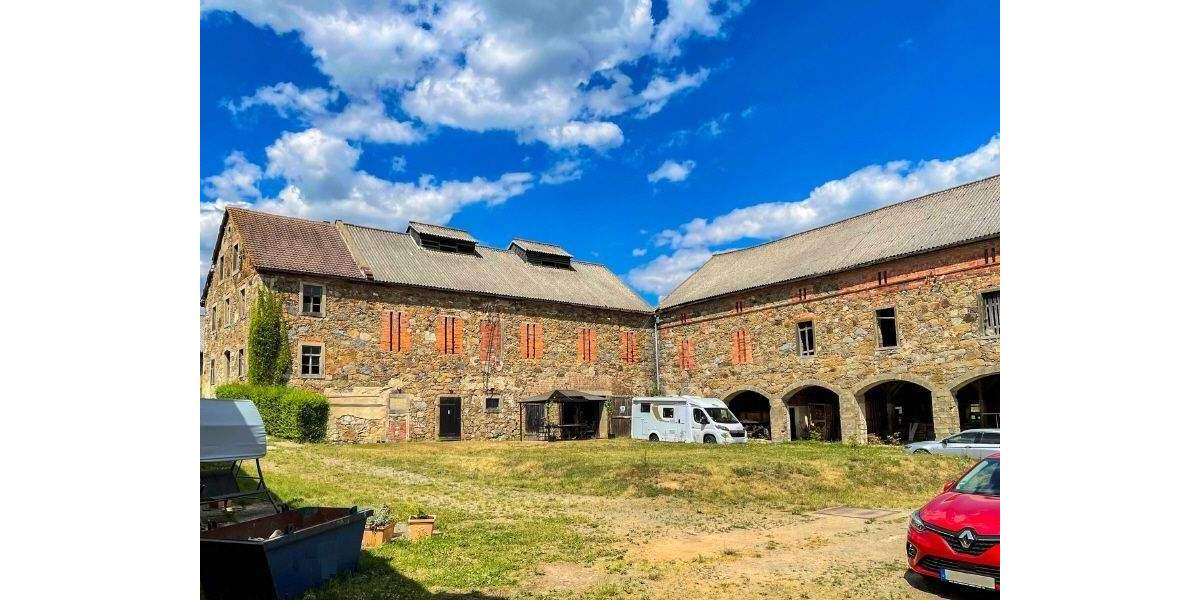 Bauernhaus, Landhaus Neustadt Polenz - 8 Zimmer, 328 m&sup2;, 280.000&euro; | Angebot:25727582