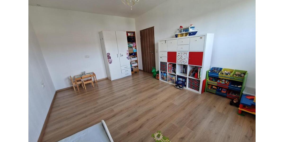 Etagenwohnung Schwarzenbruck - 4.5 Zimmer, 125 m&sup2;, 1.285&euro; | Angebot:25397692