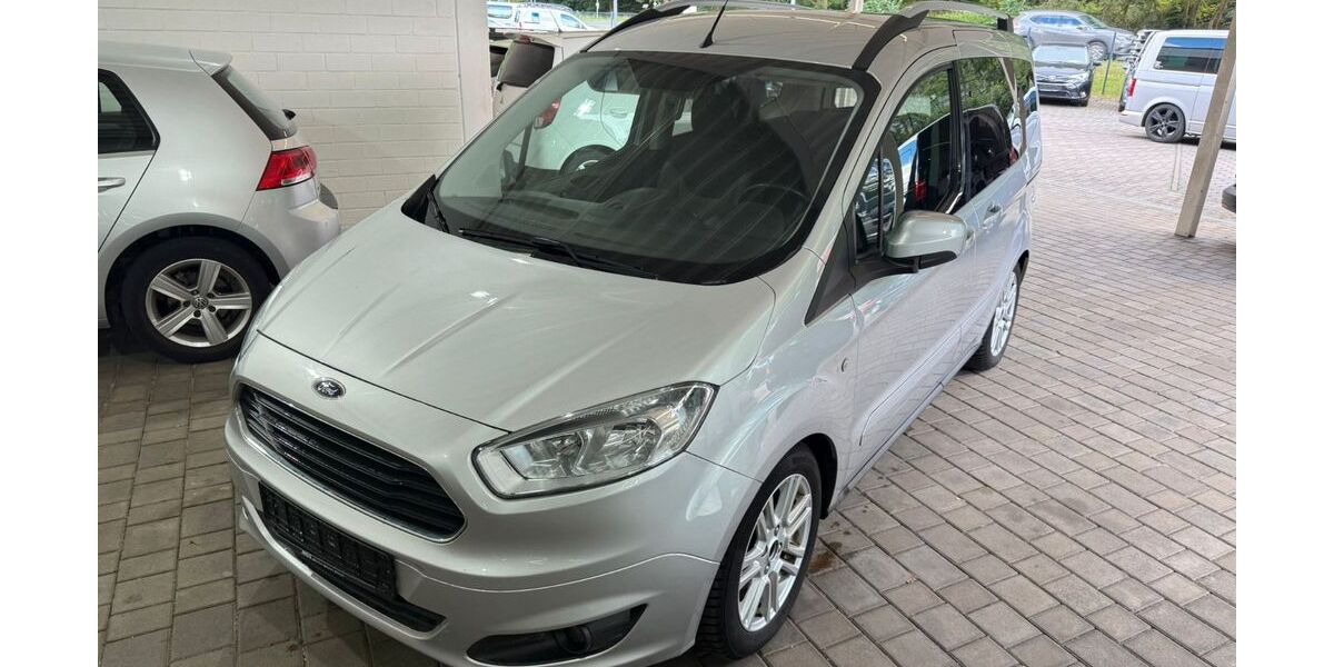 Ford Tourneo Courier 112.166 km 9.700 &euro; Bad Berneck im Fichtelgebirge 95460