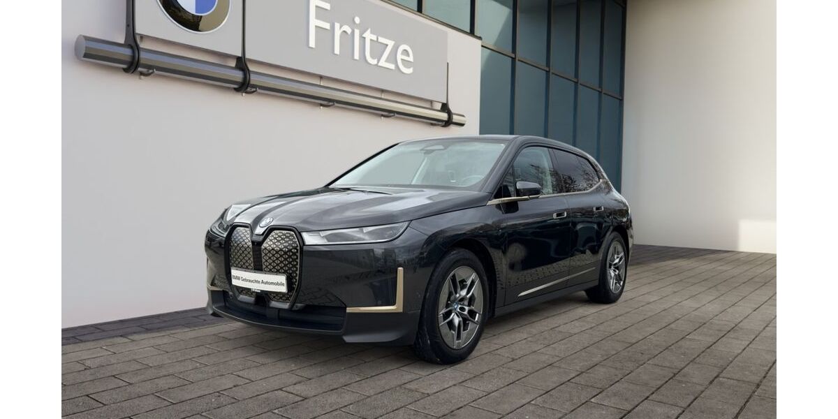 BMW iX 23.178 km 41.445 &euro; Sangerhausen 06526