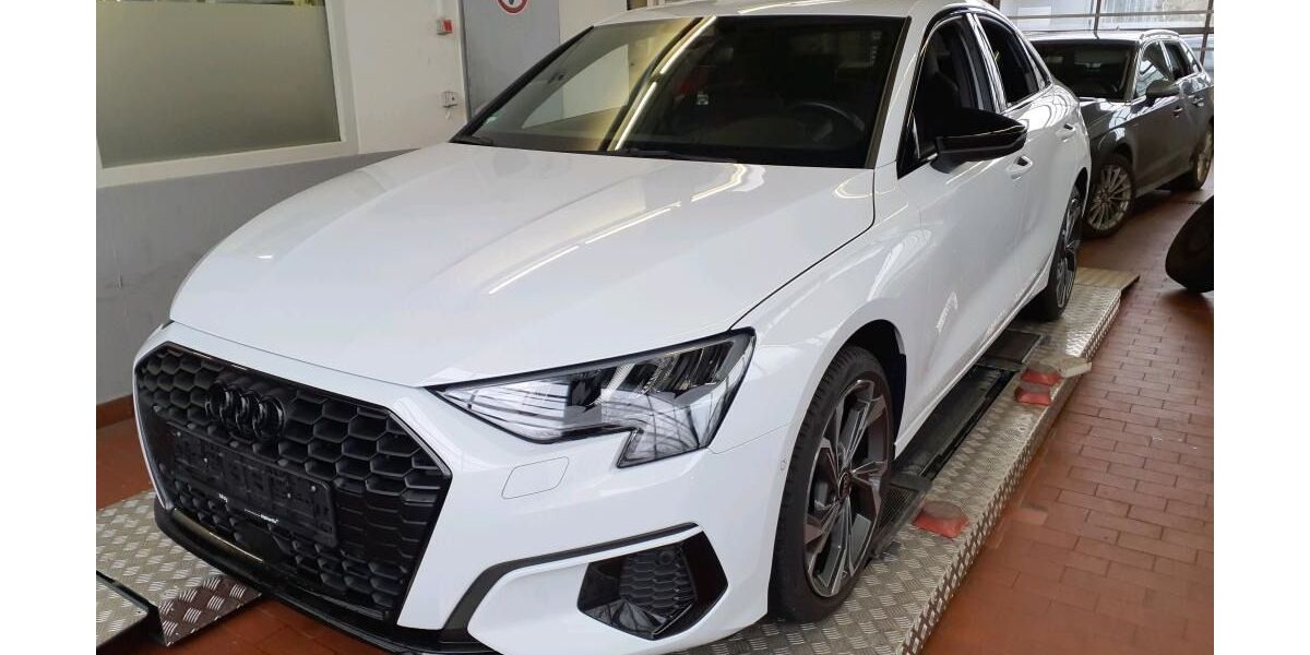 Audi A3 21.300 km 28.800 &euro; Rastede/ Wahnbek 26180