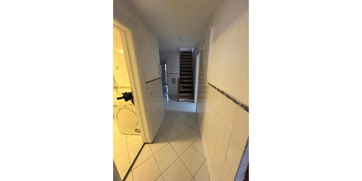 Mehrfamilienhaus, Wohnhaus Aichtal - 8 Zimmer, 160 m&sup2;, 1.800&euro; | Angebot:26377079