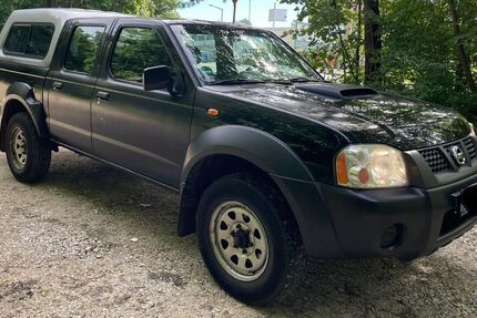 Nissan Navara 180.000 km 7.999 € Nürnberg 90475