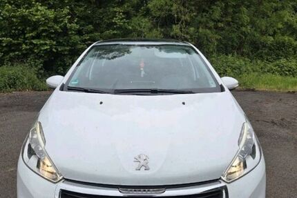 Peugeot 208 117.000 km 5.000 &euro; Gründau 63584