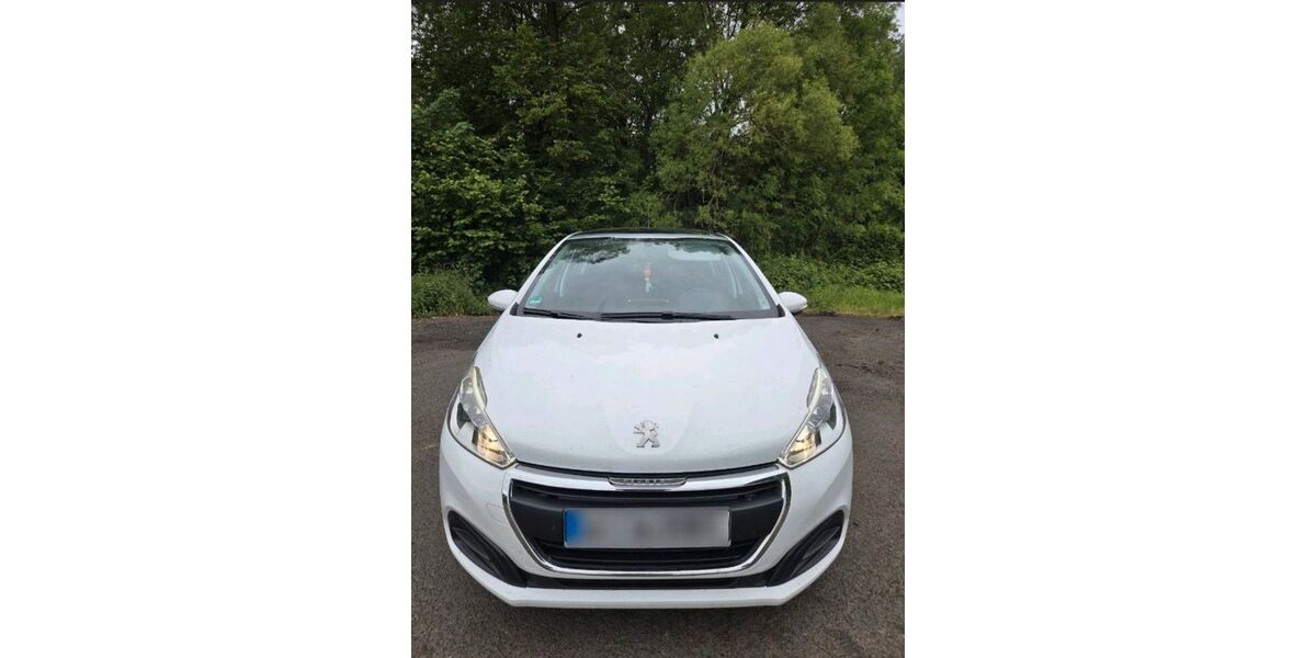 Peugeot 208 117.000 km 5.000 &euro; Gründau 63584