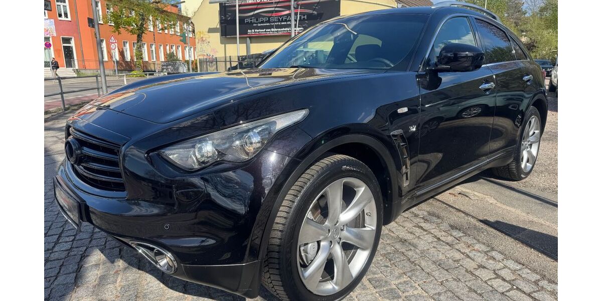 INFINITI QX70 126.000 km 15.990 &euro; Berlin - Tempelhof 12107