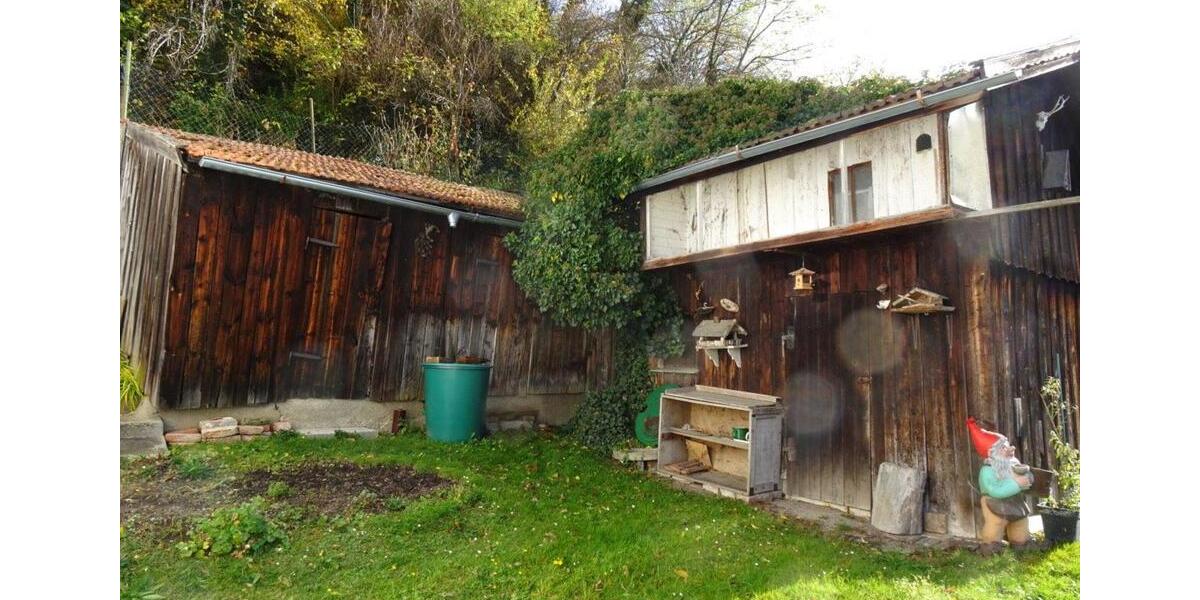 Einfamilienhaus Dingolfing - 10 Zimmer, 260 m&sup2;, 1.500&euro; | Angebot:25523082