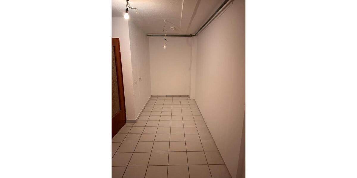 Etagenwohnung Schrozberg - 2 Zimmer, 72 m&sup2;, 310&euro; | Angebot:26346917
